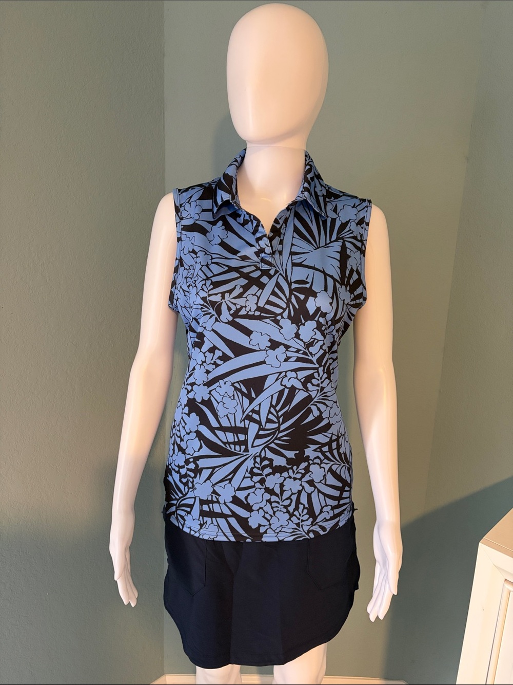 Columbia Women's Blue and Black Sleeveless Polo Tank Top